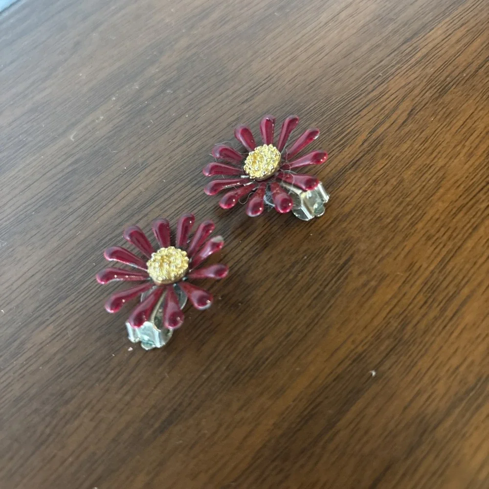 Vintage Red And Gold Daisy Clip On‎ Earrings Enamel